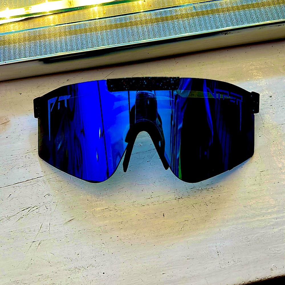 blue and black glasses